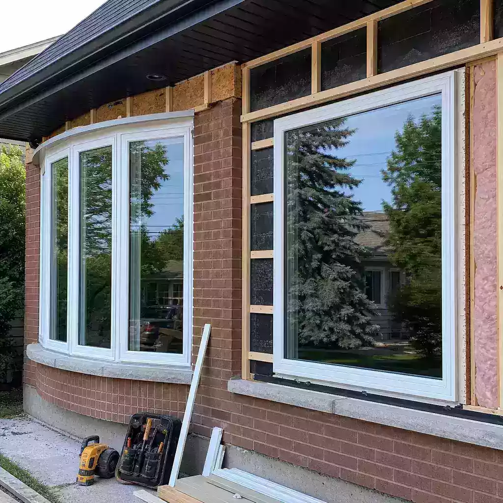 Can You Replace a Bow Window With a Flat Window?